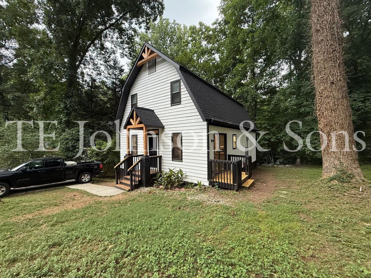 4309 Walnut Hollow Dr - Photo 4 of 43