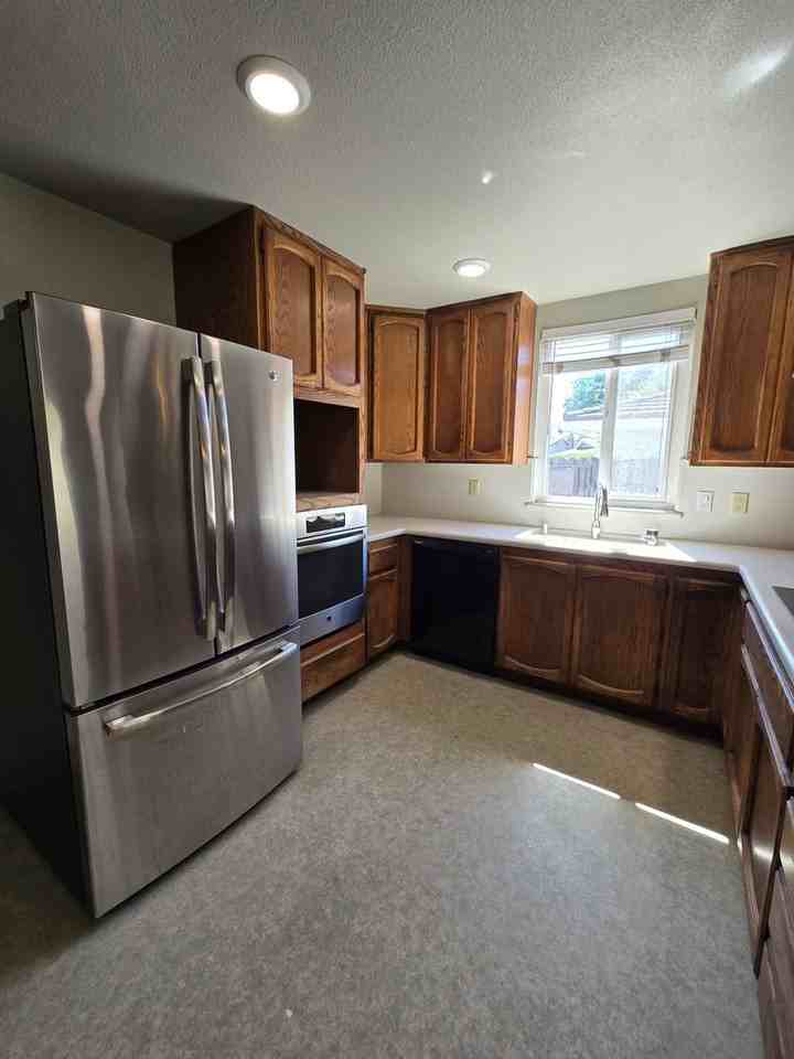 10641 Epic Ct - Photo 3 of 22