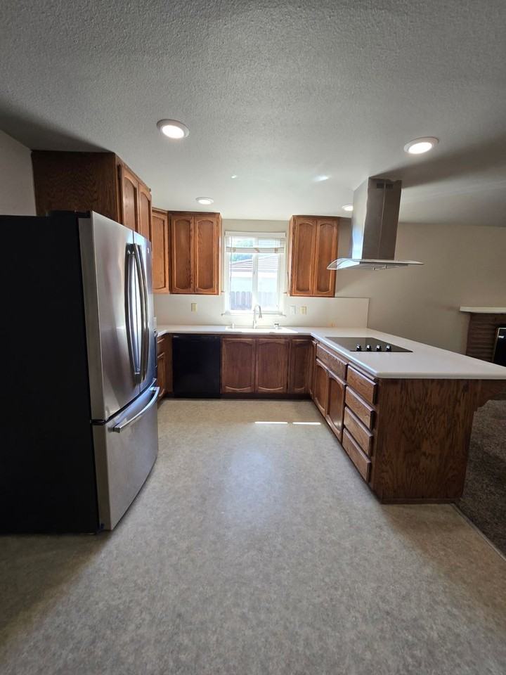 10641 Epic Ct - Photo 4 of 22