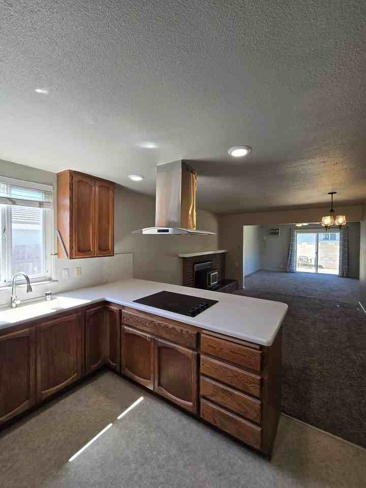 10641 Epic Ct - Photo 6 of 22