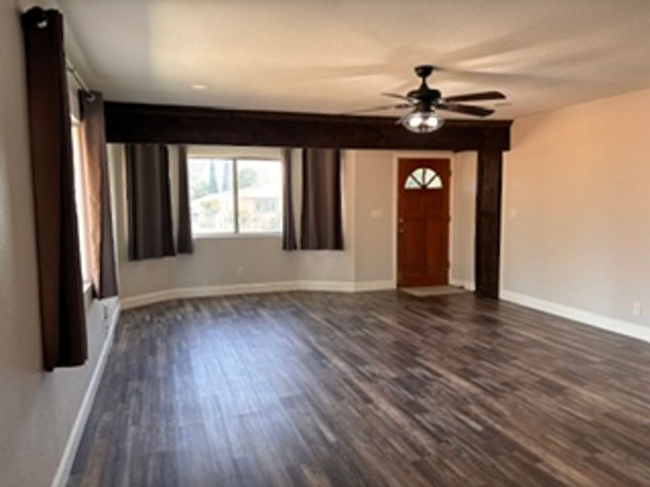 106 Brentwood Dr - Photo 5 of 32