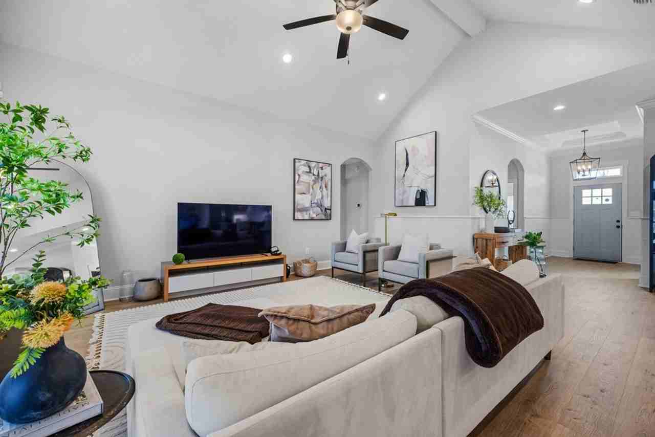 4953 Hatfield Cir - Photo 6 of 18