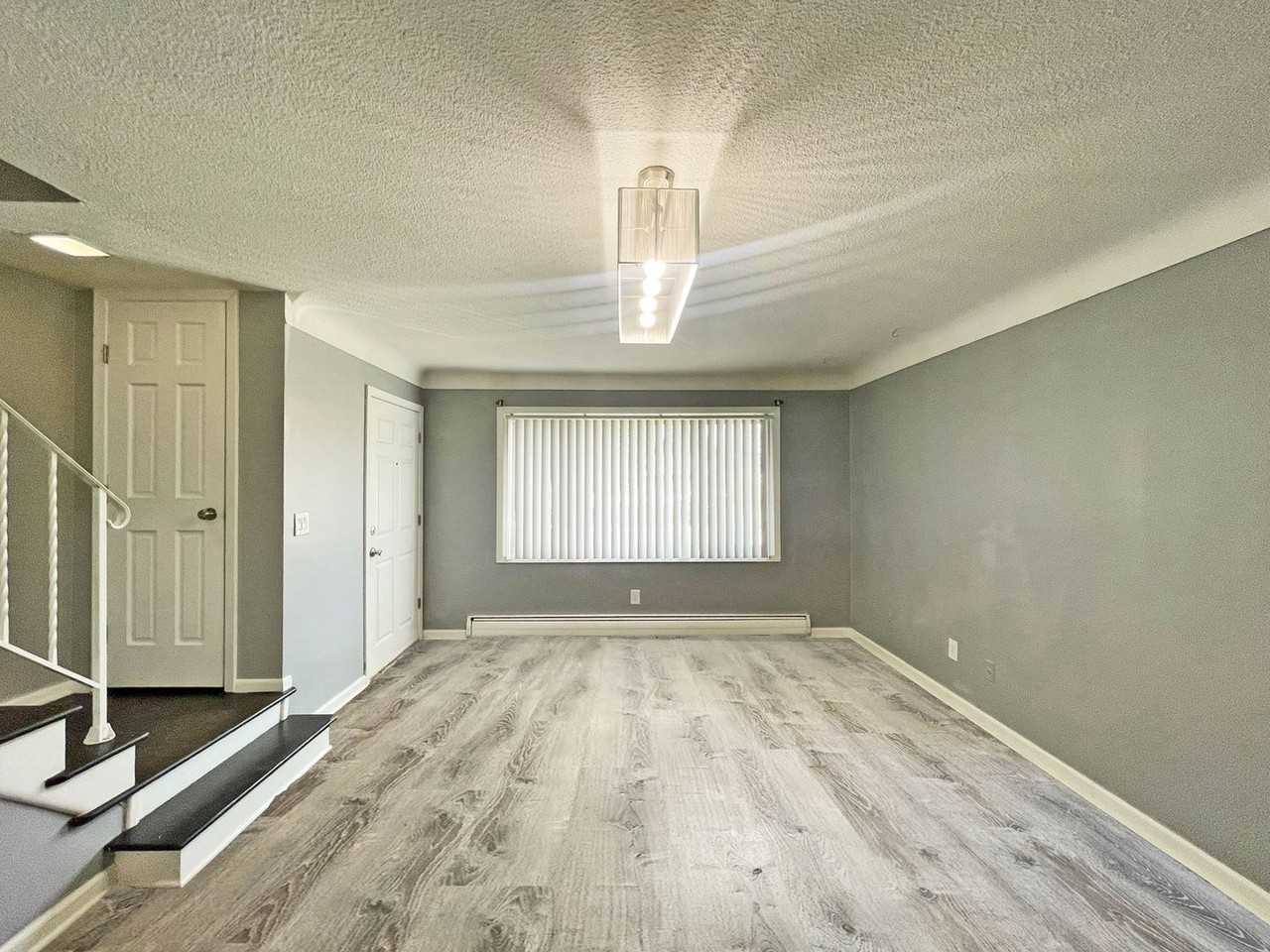 7515 Cloman Way - Photo 2 of 15