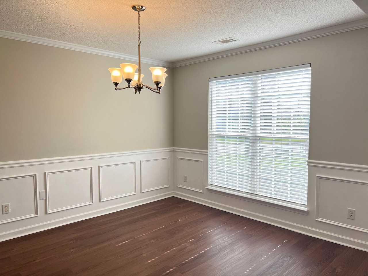 401 Timberwind Dr - Photo 7 of 39