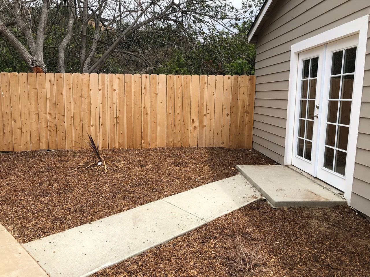 4792 Mount Cresti Dr #B - Photo 3 of 15