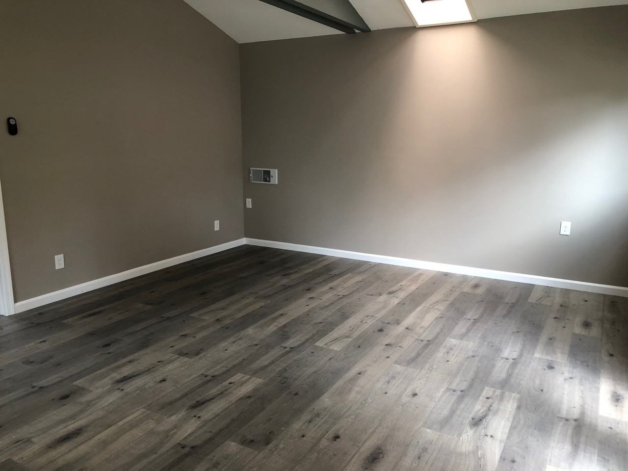4792 Mount Cresti Dr #B - Photo 5 of 15