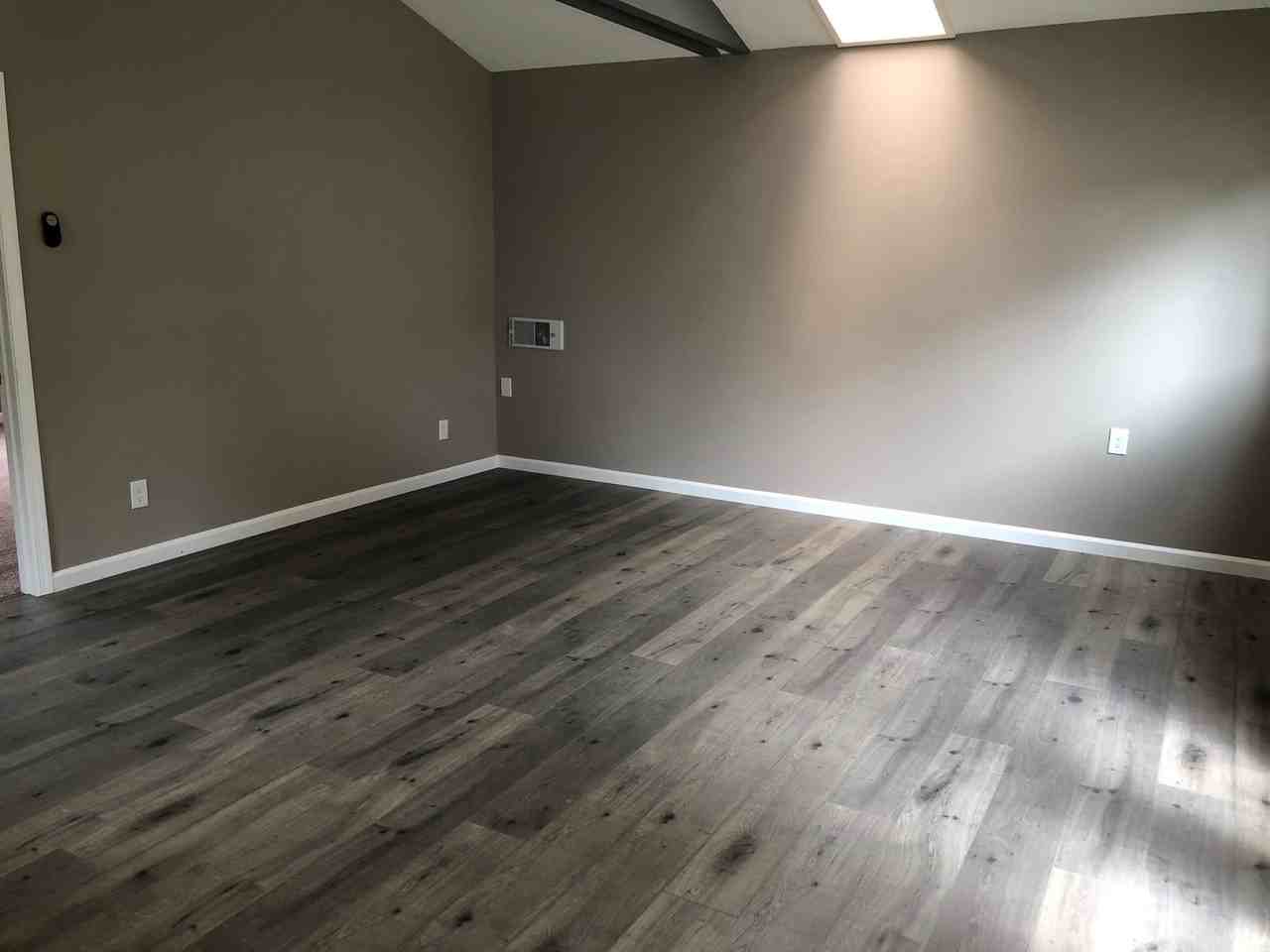 4792 Mount Cresti Dr #B - Photo 7 of 15