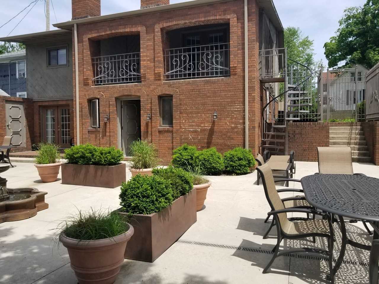 Hillside Apartments - Photo 4 of 5