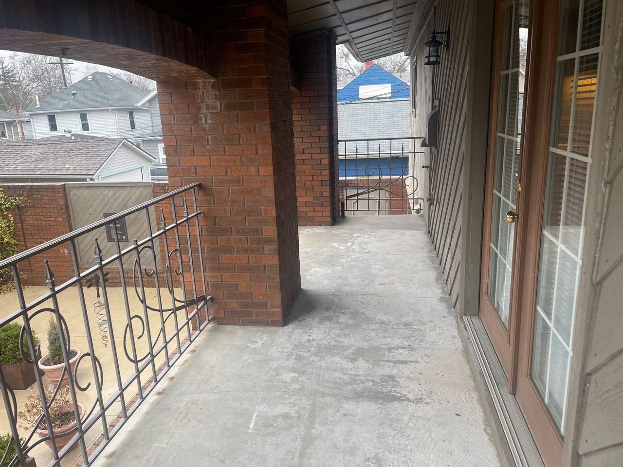Hillside Apartments - Photo 5 of 5