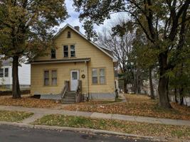 featured image of 317 S 8th Ave