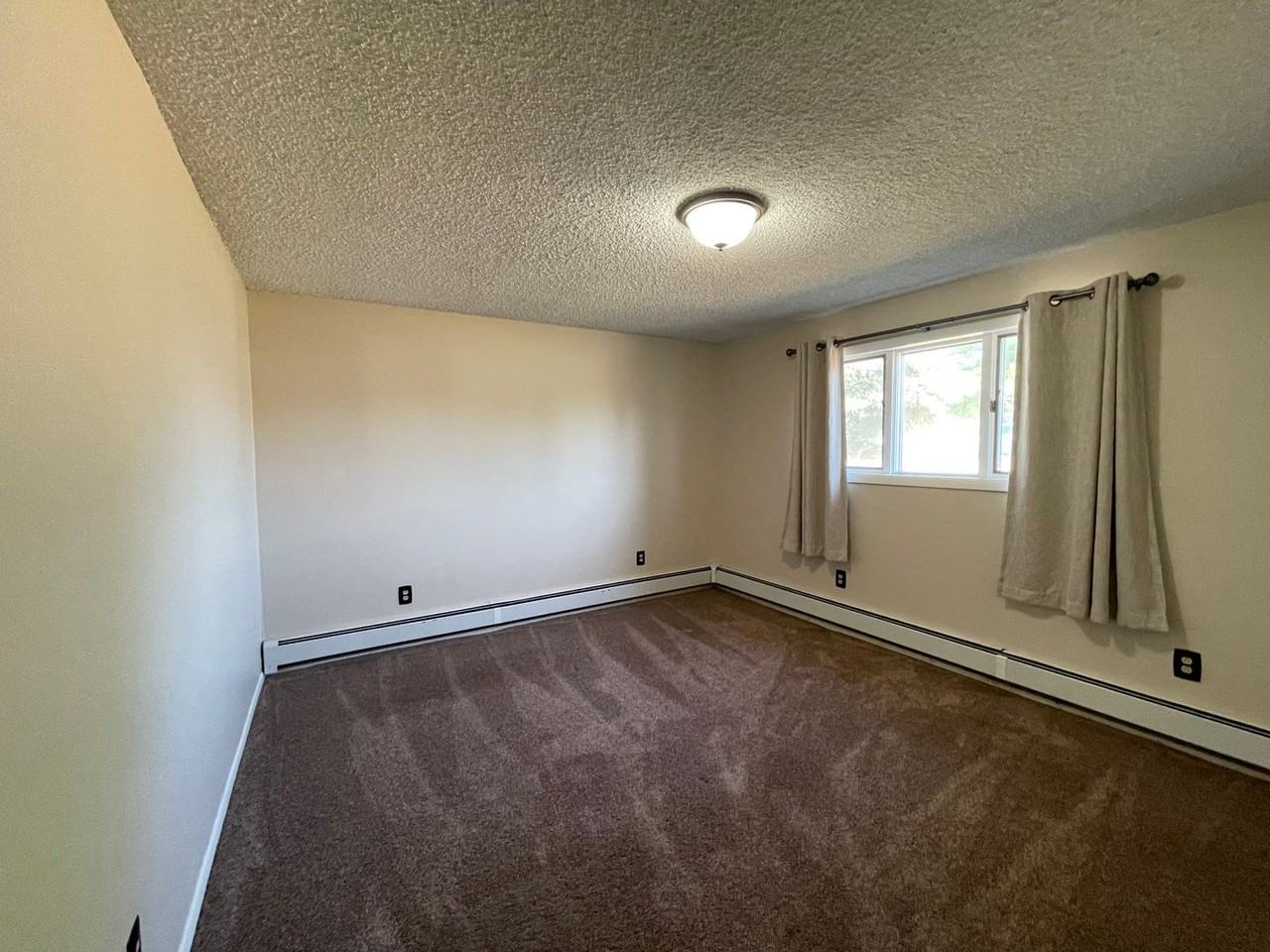 3321 Bevans St - Photo 5 of 10