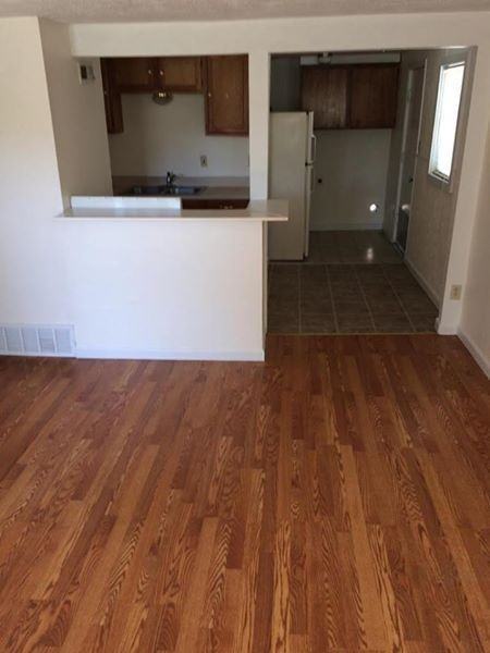 702 Overhill Rd - Photo 2 of 5
