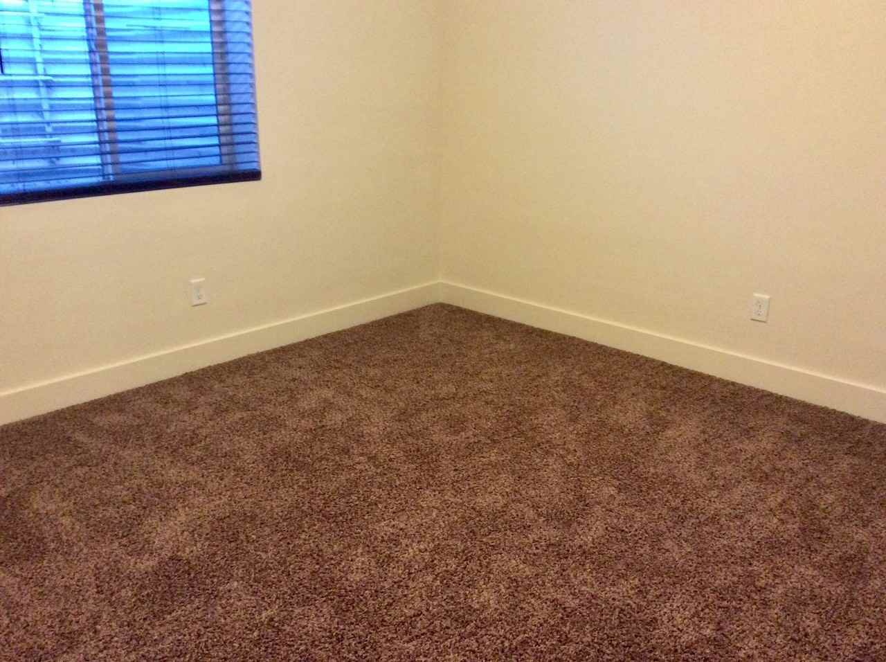 798 Adams Dr - Photo 6 of 13