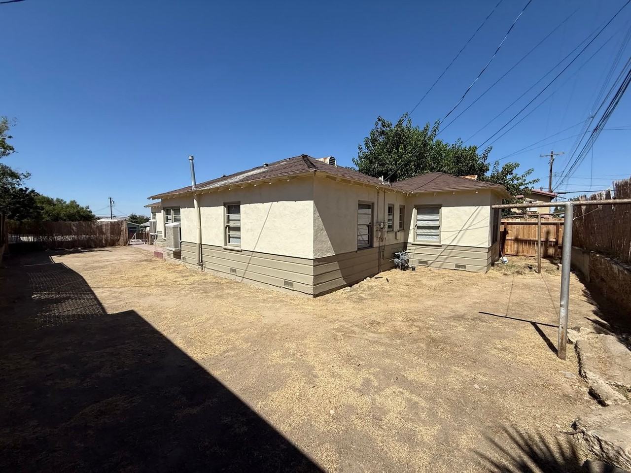 511 Philippine St - Photo 2 of 19