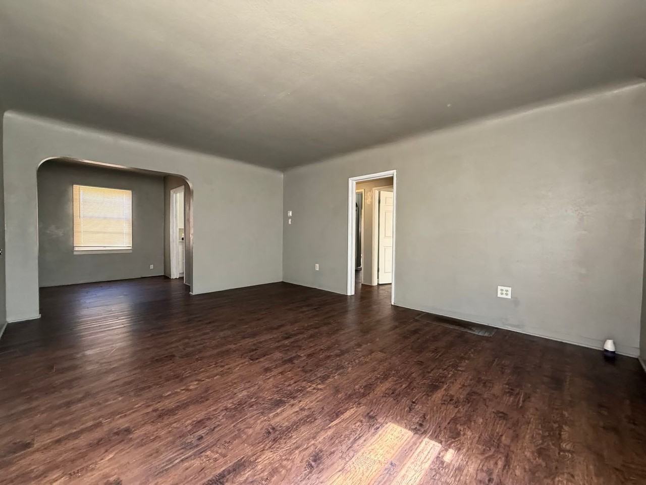 511 Philippine St - Photo 4 of 19