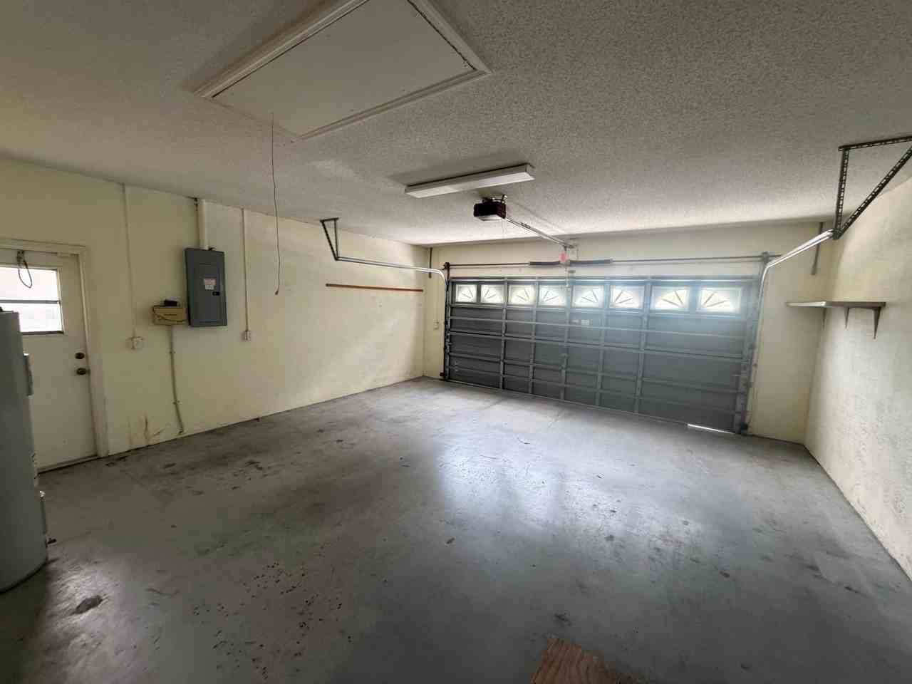 118 Edison St - Photo 5 of 18