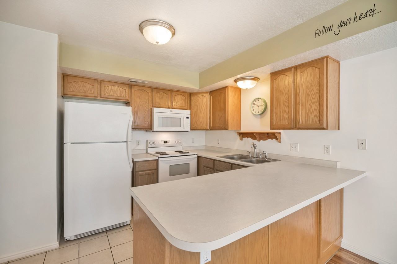 955 N 1125 W - Photo 6 of 15