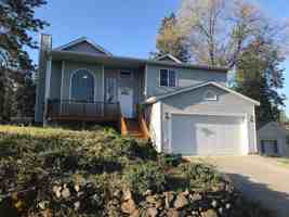 featured image of 4102 E 8th Ave