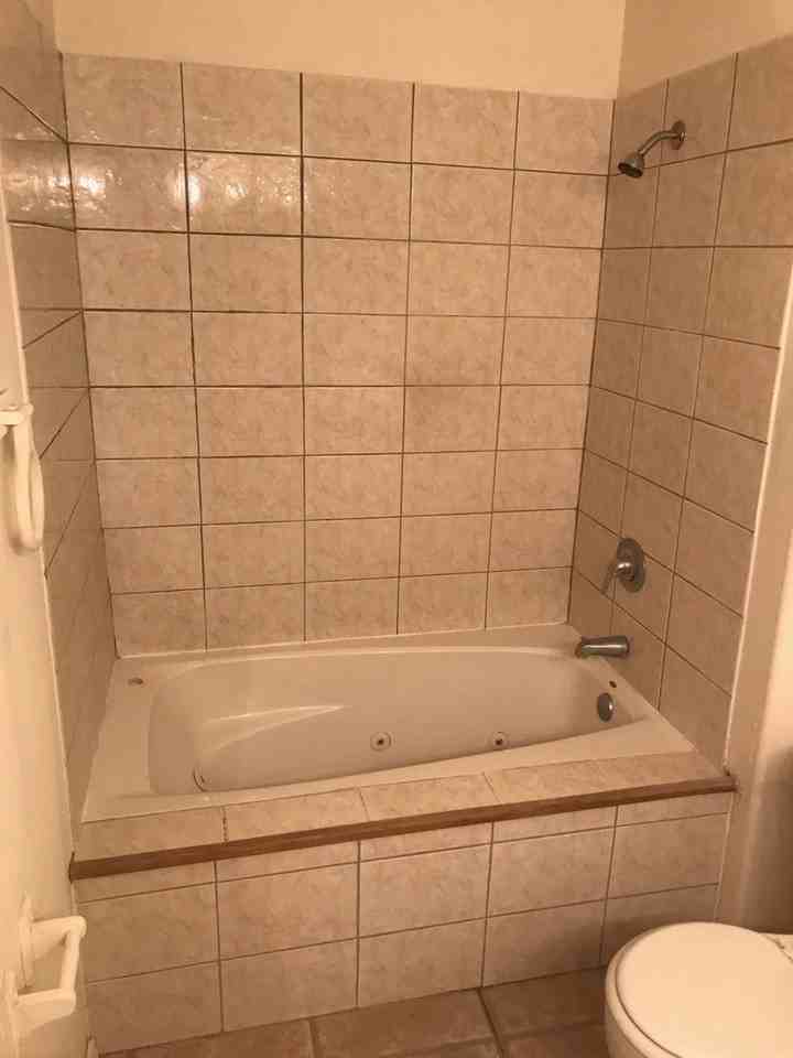 4102 E 8th Ave - Photo 7 of 8