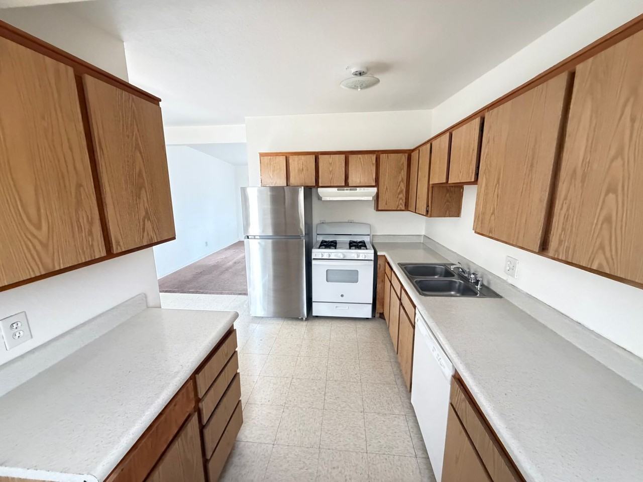 517 Palm Dr - Photo 6 of 13