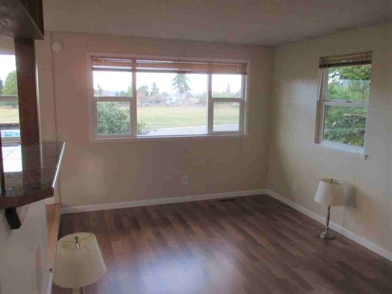 5002 N 39th St - Photo 3 of 22