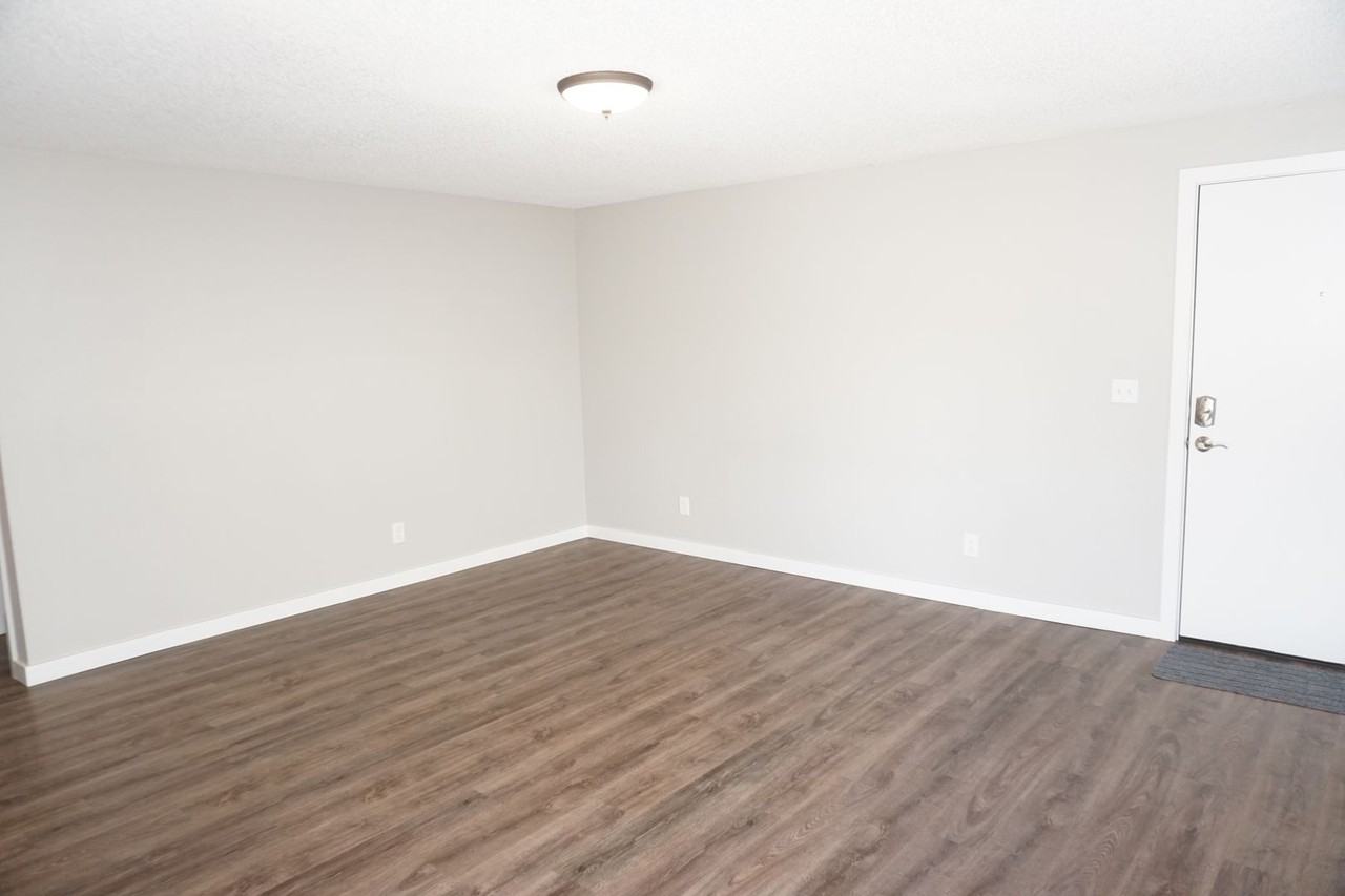 3611 F St - Photo 5 of 21