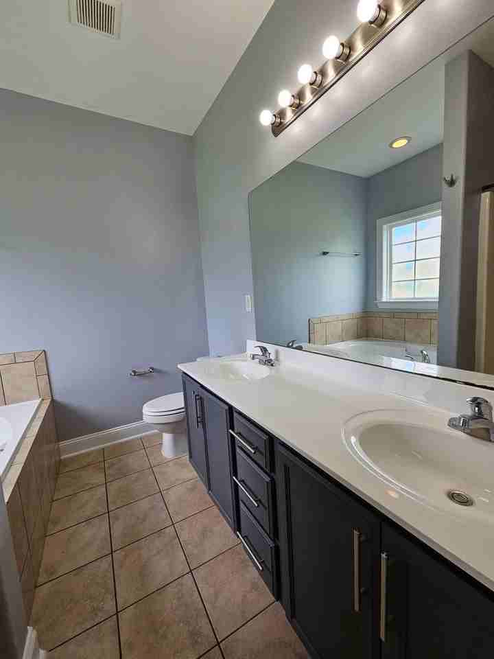 136 Hawks Point Rd - Photo 7 of 14
