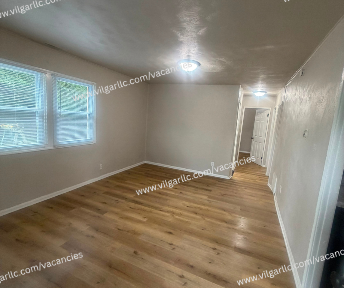 260 Van Buren St - Photo 7 of 23