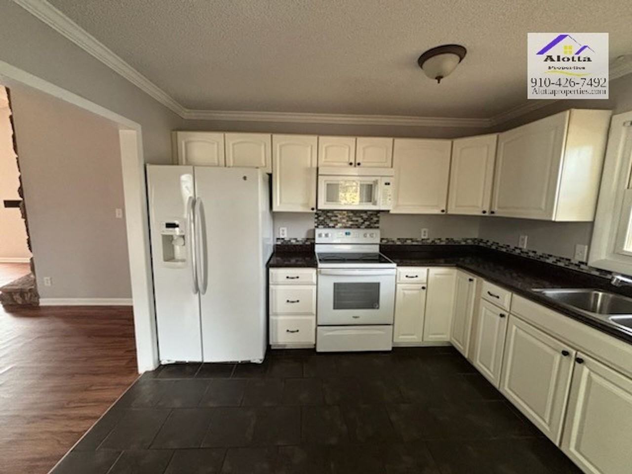 2043 Lakeridge Dr - Photo 6 of 10