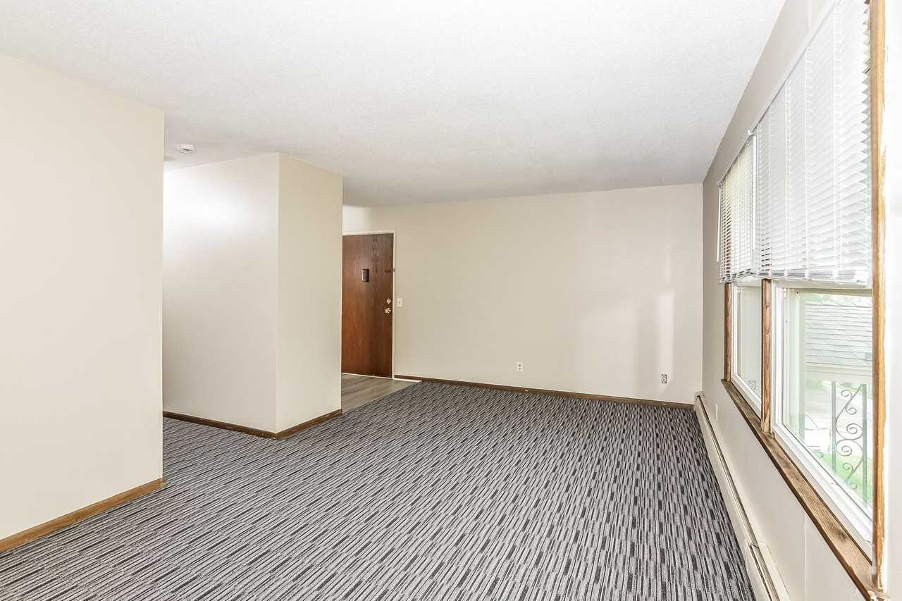 236 Madison St - Photo 6 of 15