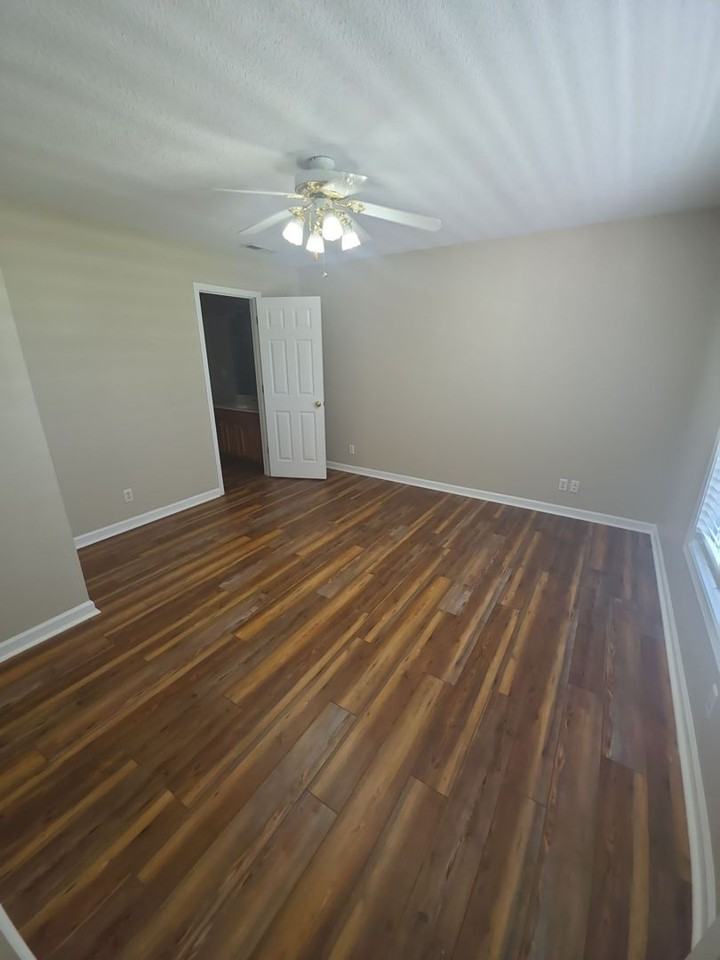 1293 Fisk Rd - Photo 6 of 19
