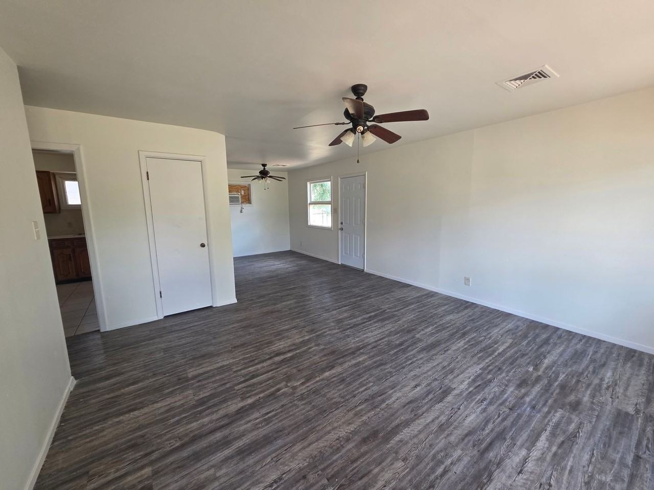 2422 Redwood St - Photo 6 of 13