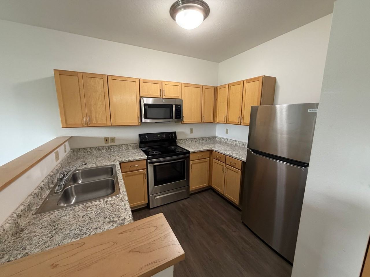 Brew Hill Apartments - Photo 4 of 17