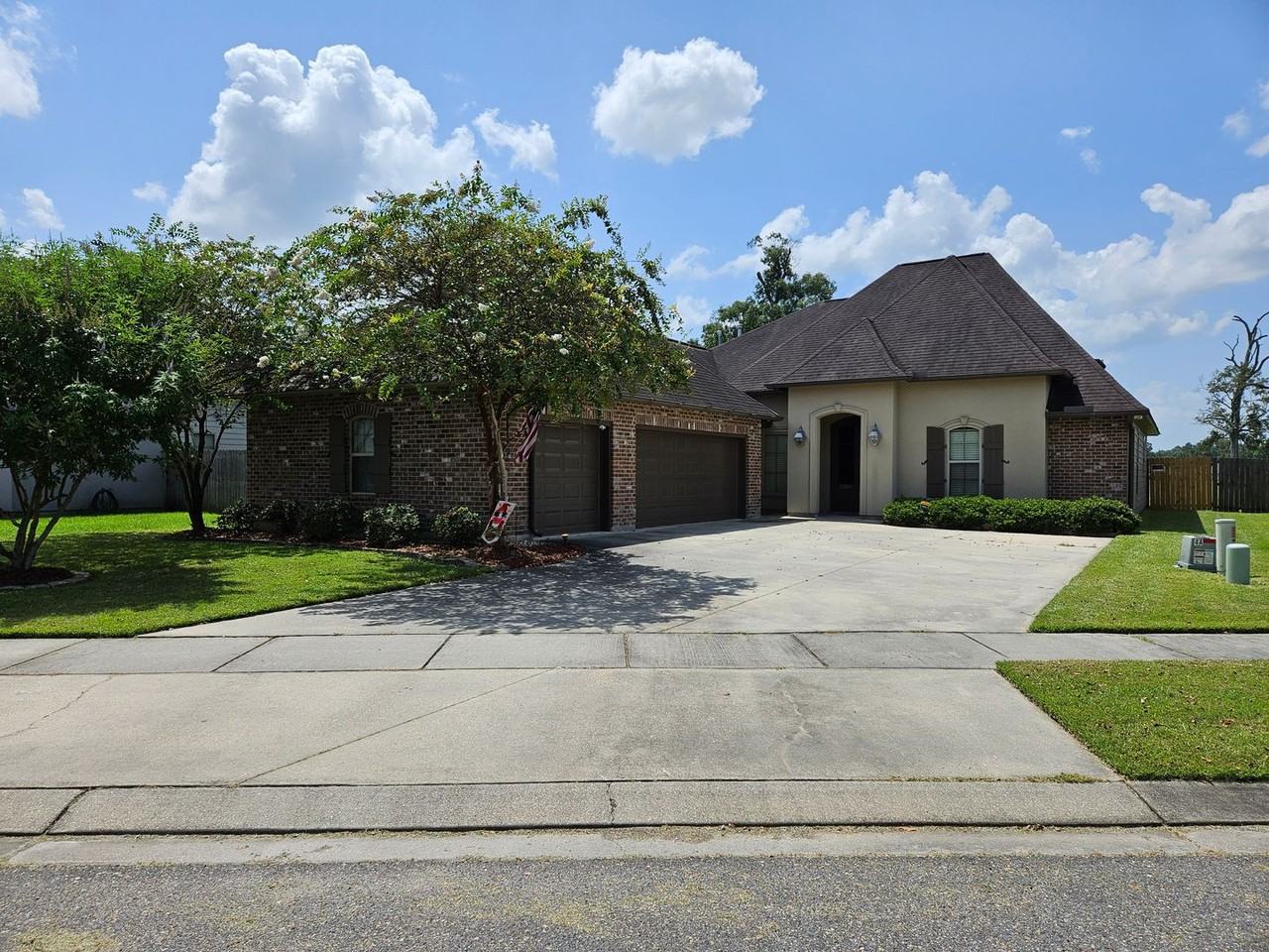 43283 Pond View Dr - Photo 2 of 27
