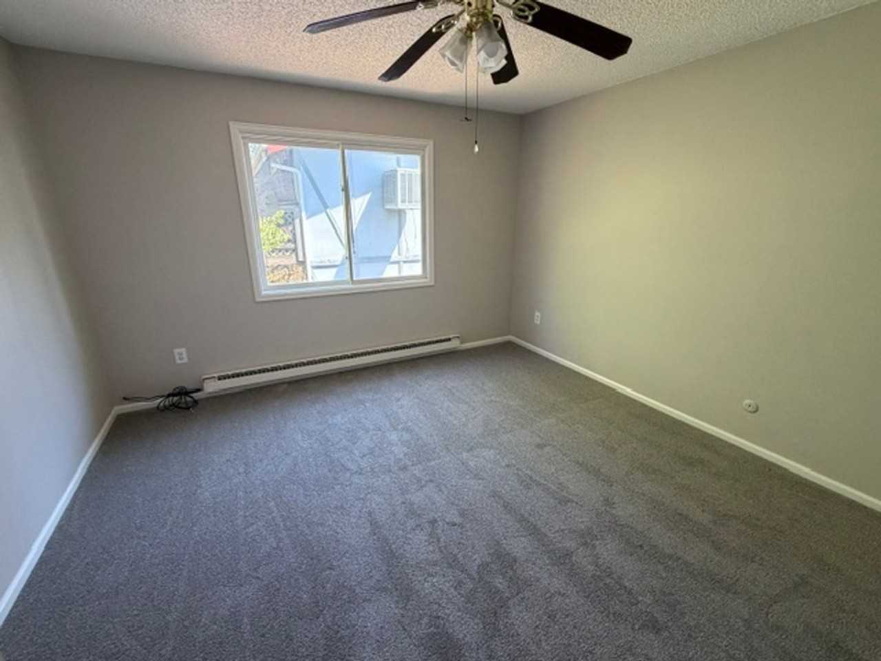 2737 Sagebrush Dr - Photo 4 of 13