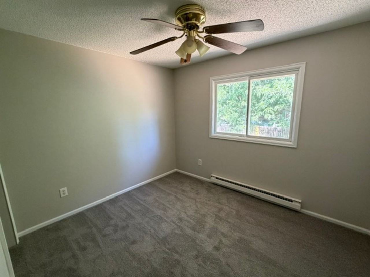 2737 Sagebrush Dr - Photo 6 of 13
