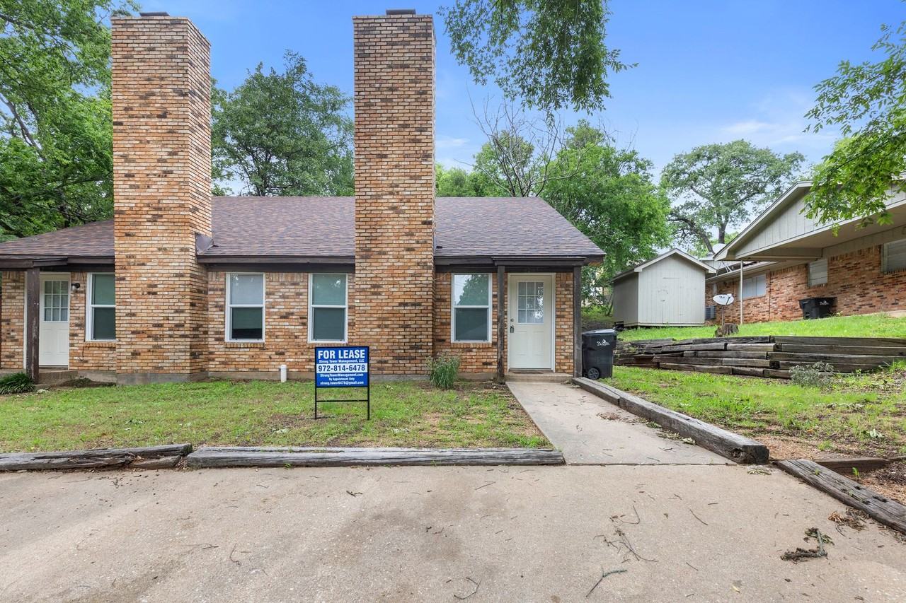 1205 W Texas St - Photo 4 of 13