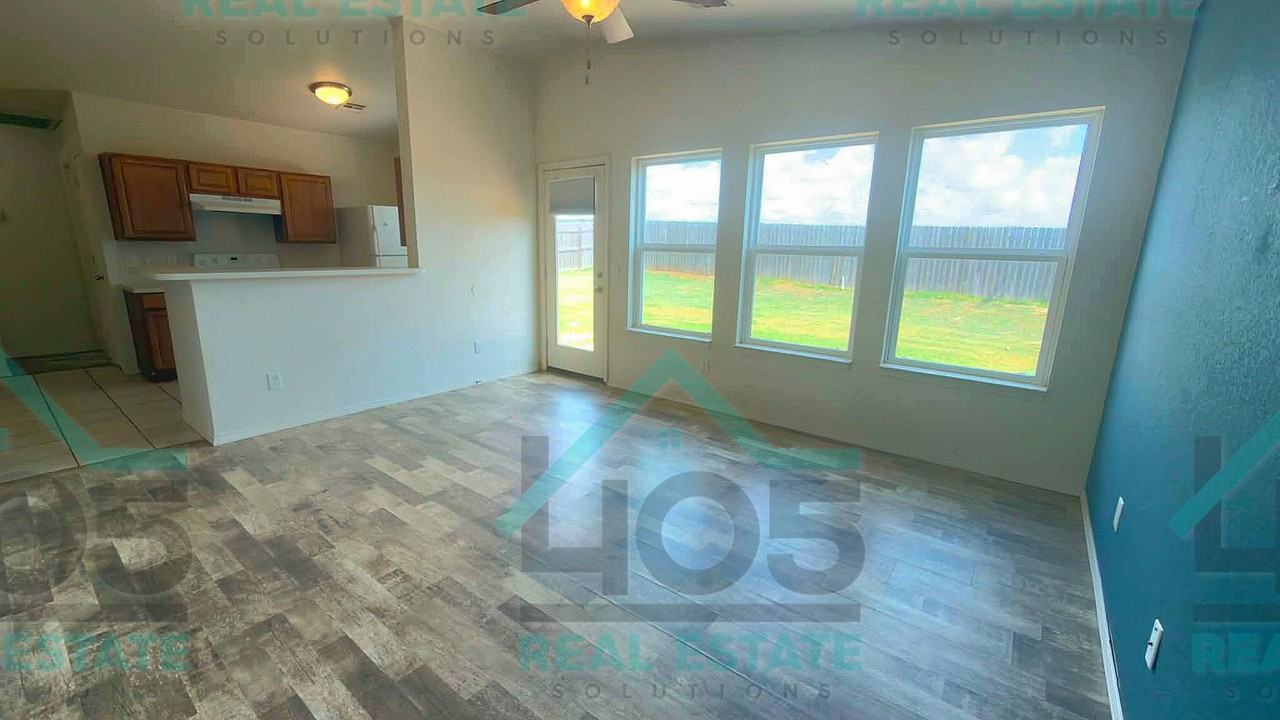 10345 Aberdeen Dr - Photo 3 of 19