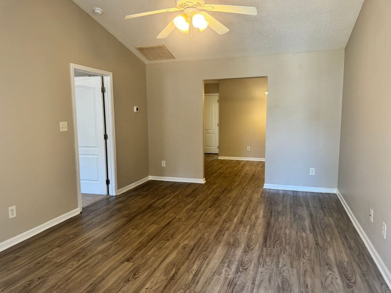 3236 Ridgewood Place Dr - Photo 6 of 19