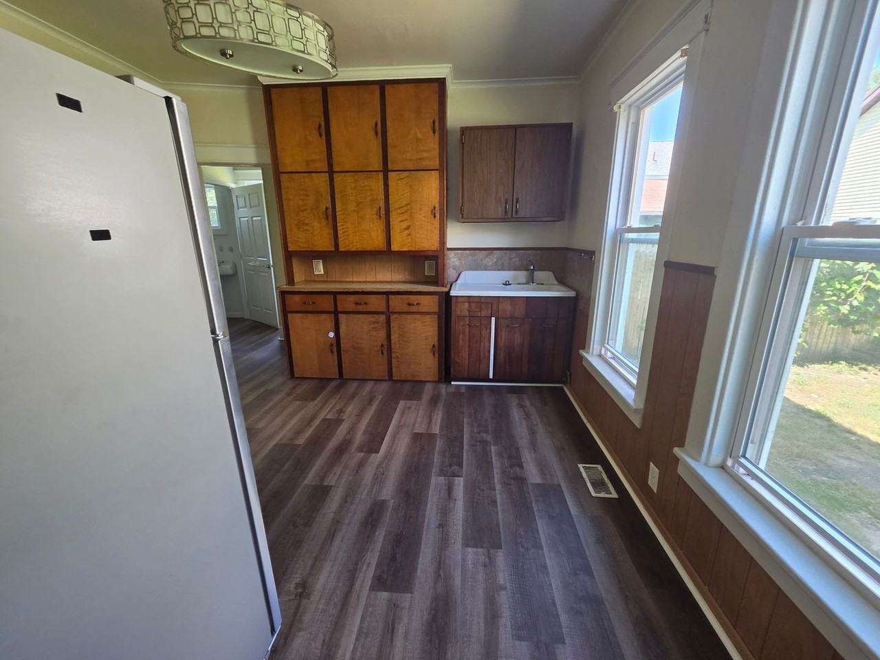 1310 Wallace St #1 - Photo 3 of 14