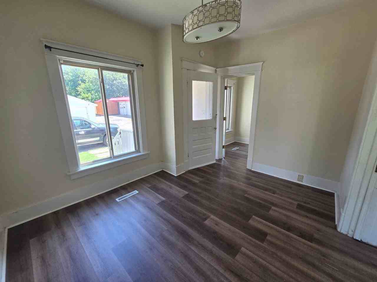 1310 Wallace St #1 - Photo 5 of 14