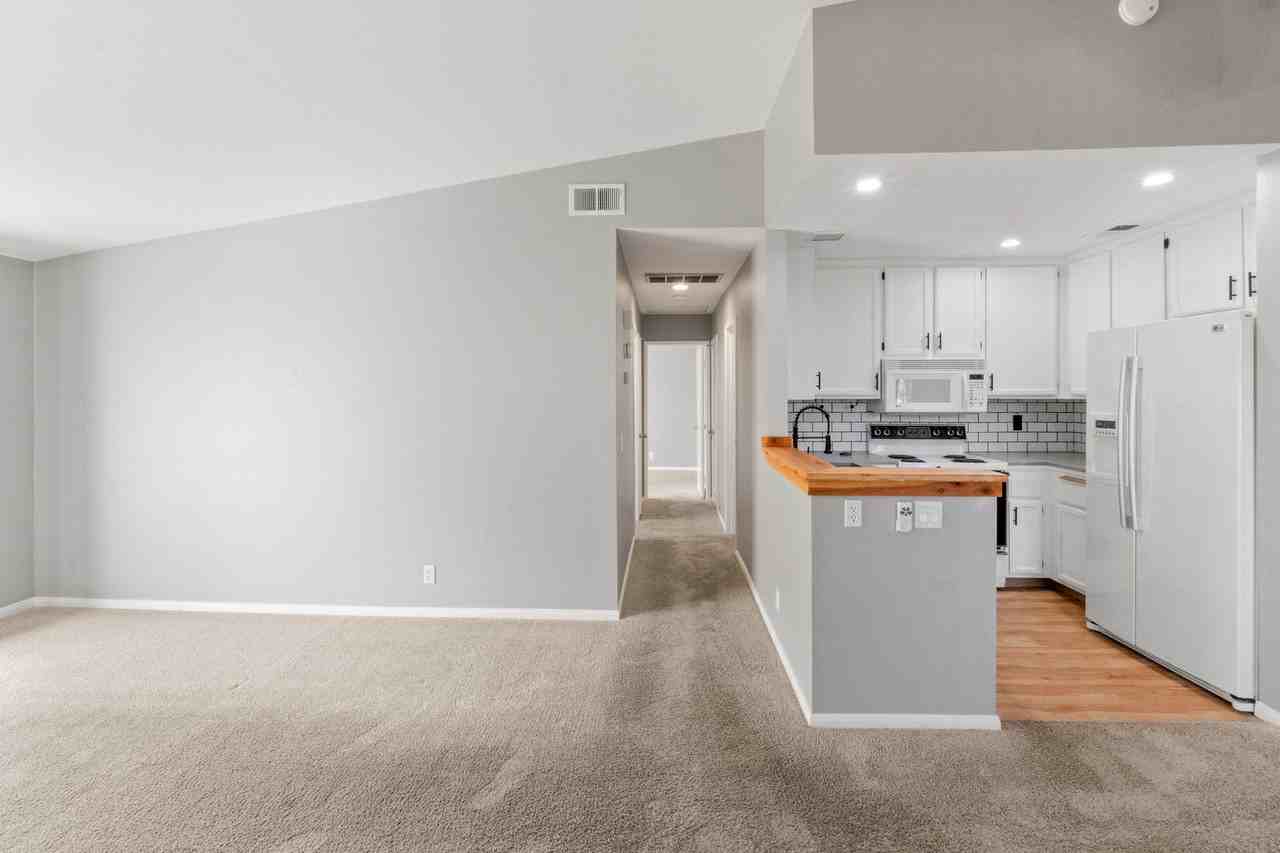 11511 Fury Ln - Photo 6 of 22