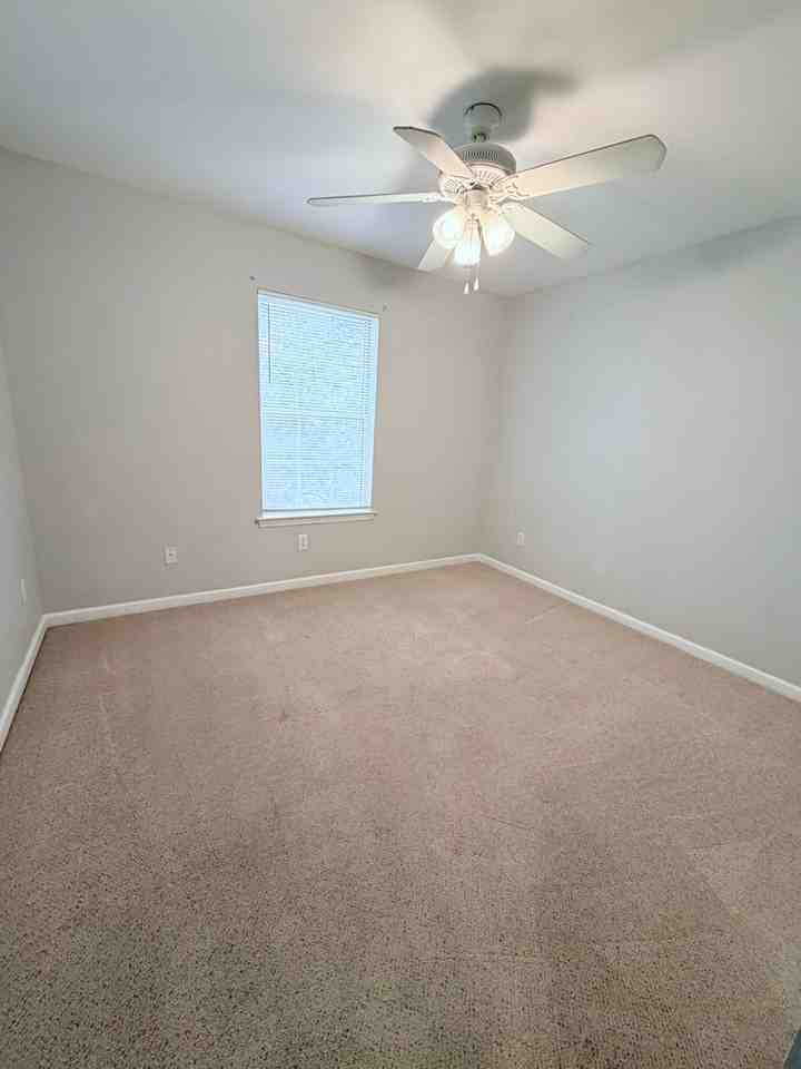 1635 Corey Wood Cir - Photo 5 of 20