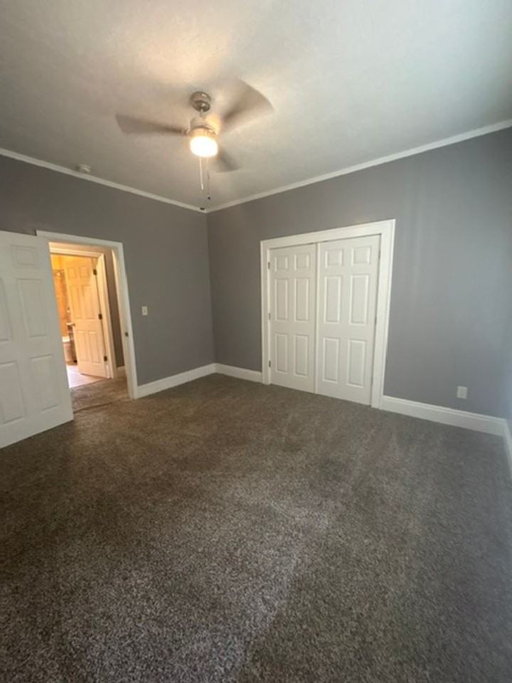 338 N Church St - Photo 6 of 16