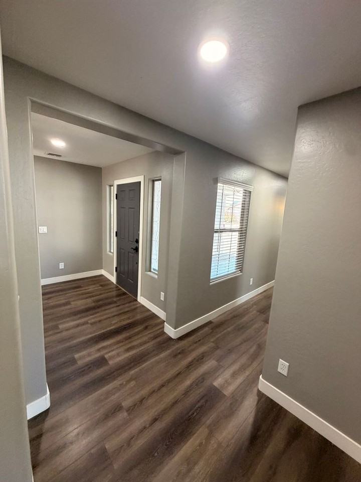 25517 W Forest Grove Ave - Photo 4 of 27