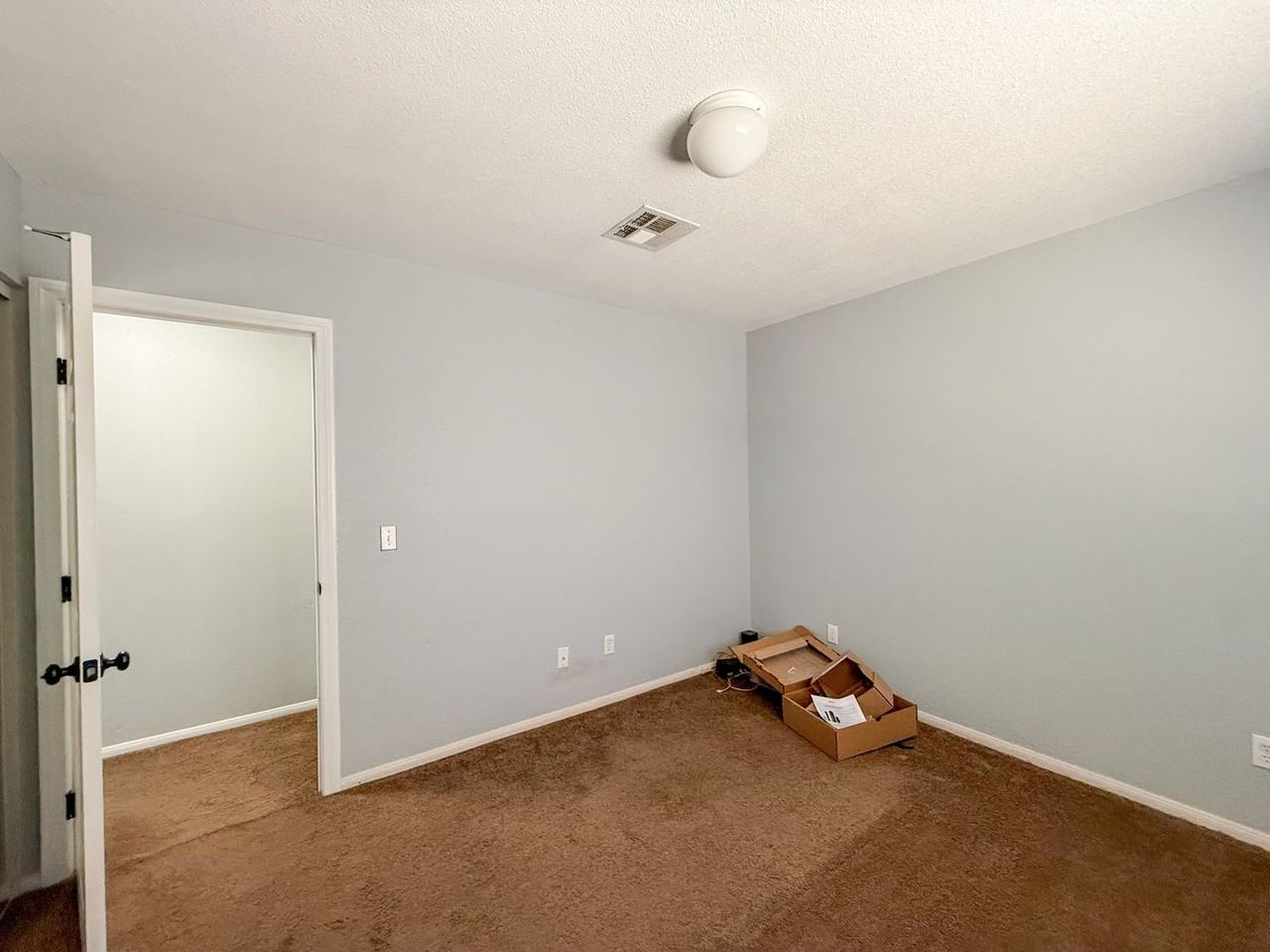 6926 N Star Ave - Photo 6 of 12