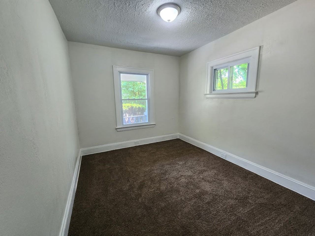 12905 Watterson Ave - Photo 6 of 12