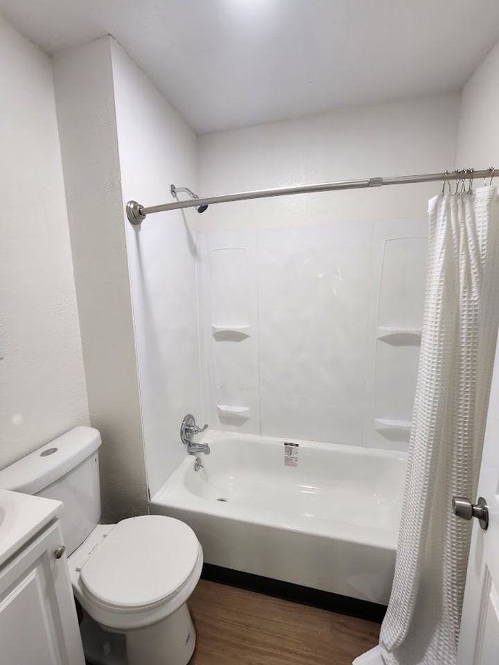 12905 Watterson Ave - Photo 7 of 12