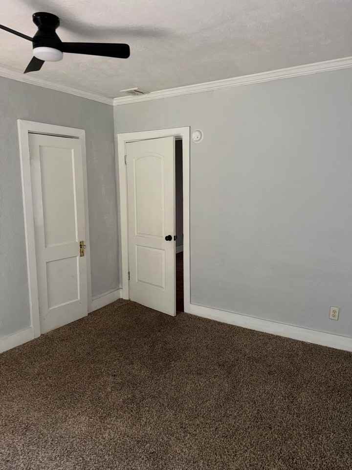 2218 Yancey Ave - Photo 7 of 35