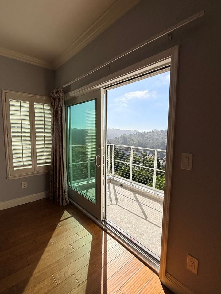 691 Pointe Pacific #2 - Photo 5 of 32